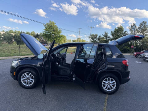 2011 Volkswagen Tiguan S