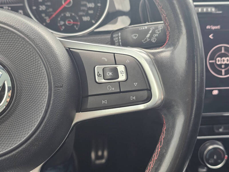 2018 Volkswagen Golf GTI S
