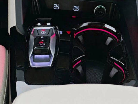 2025 Audi Q5 quattro Prestige TFSI