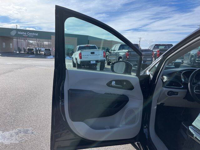 2024 Chrysler Pacifica Limited