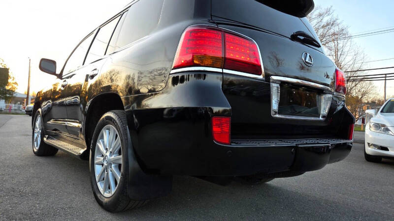 2011 Lexus LX 570