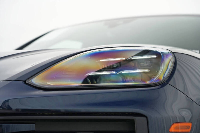 2025 Porsche Cayenne S