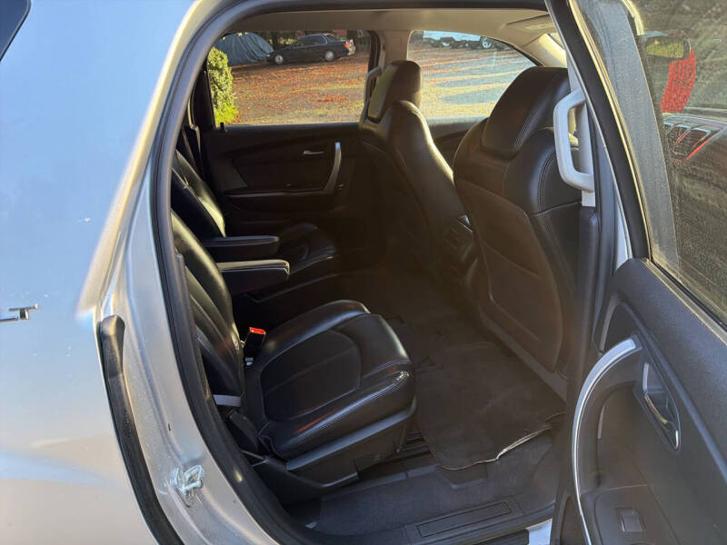 2011 GMC Acadia SLT-2