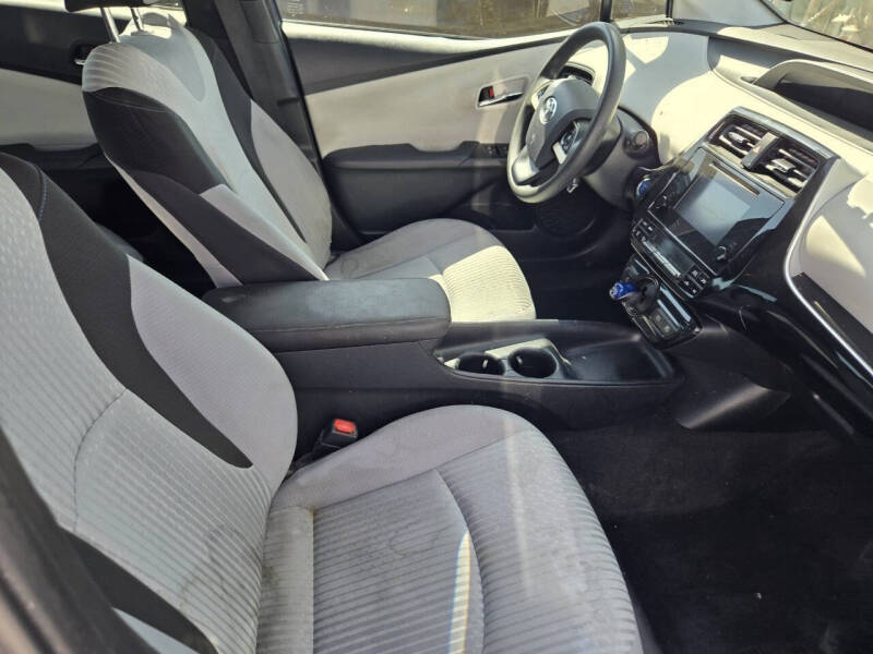 2016 Toyota Prius Two