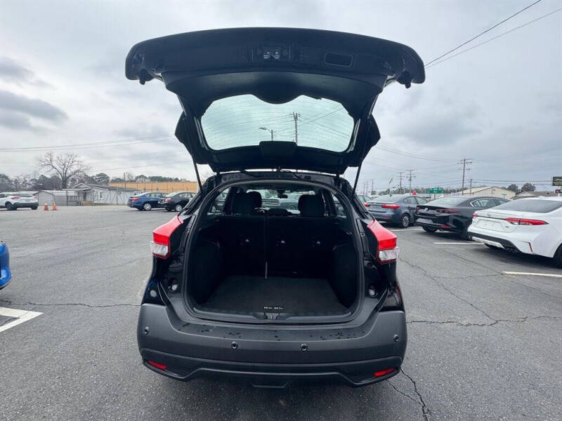 2020 Nissan Kicks S