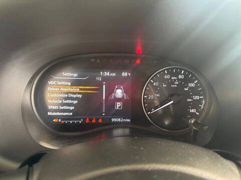 2021 Nissan Kicks SR