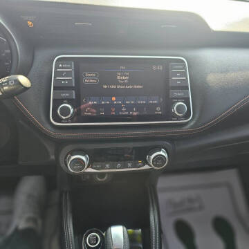 2020 Nissan Kicks SR