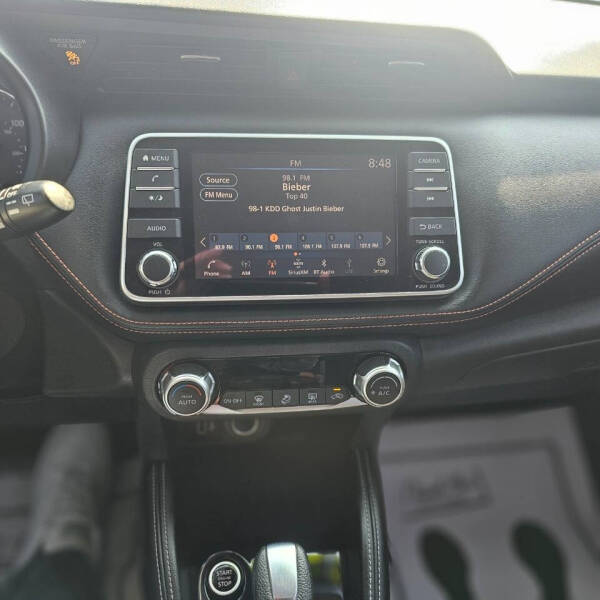 2020 Nissan Kicks SR