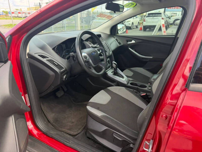 2012 Ford Focus SE