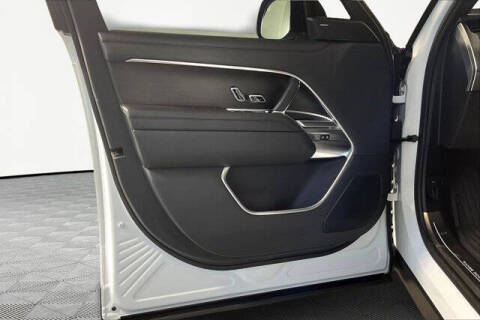 2023 Land Rover Range Rover P530 SE