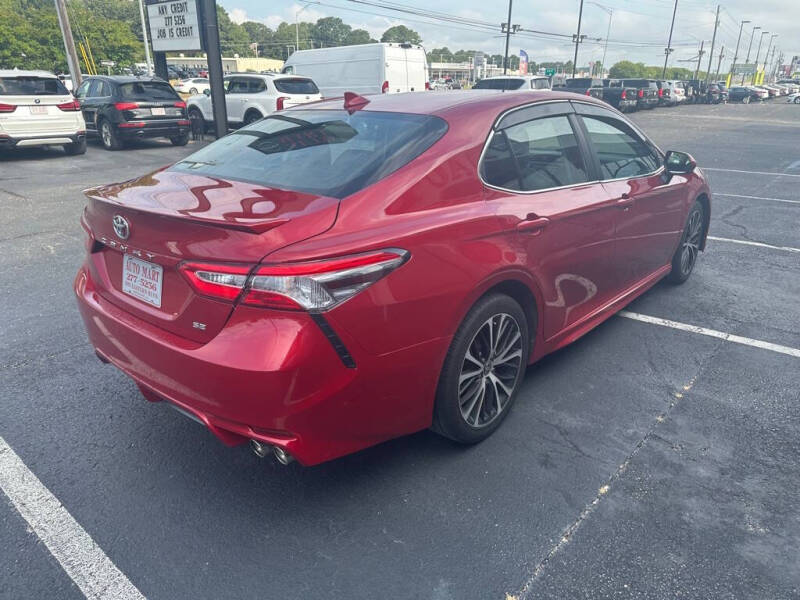 2020 Toyota Camry SE