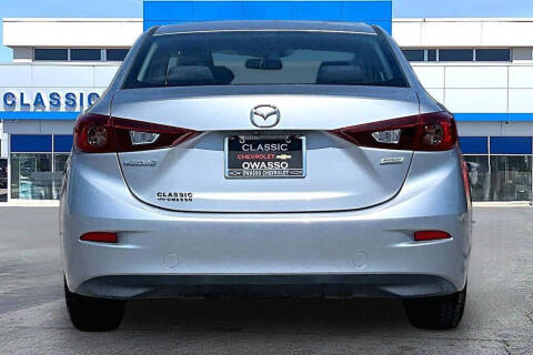 2017 Mazda MAZDA3 Sport
