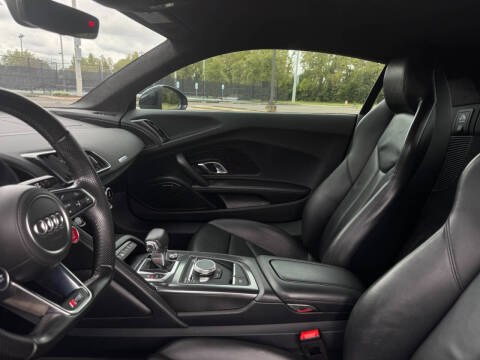 2017 Audi R8 5.2 quattro V10