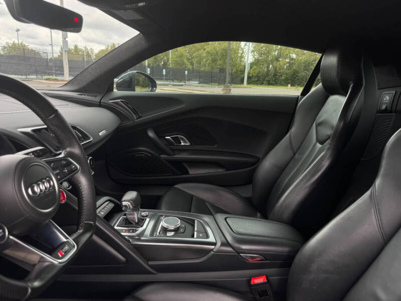 2017 Audi R8 5.2 quattro V10