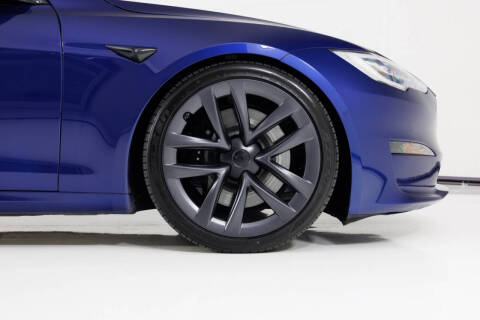 2022 Tesla Model S Plaid