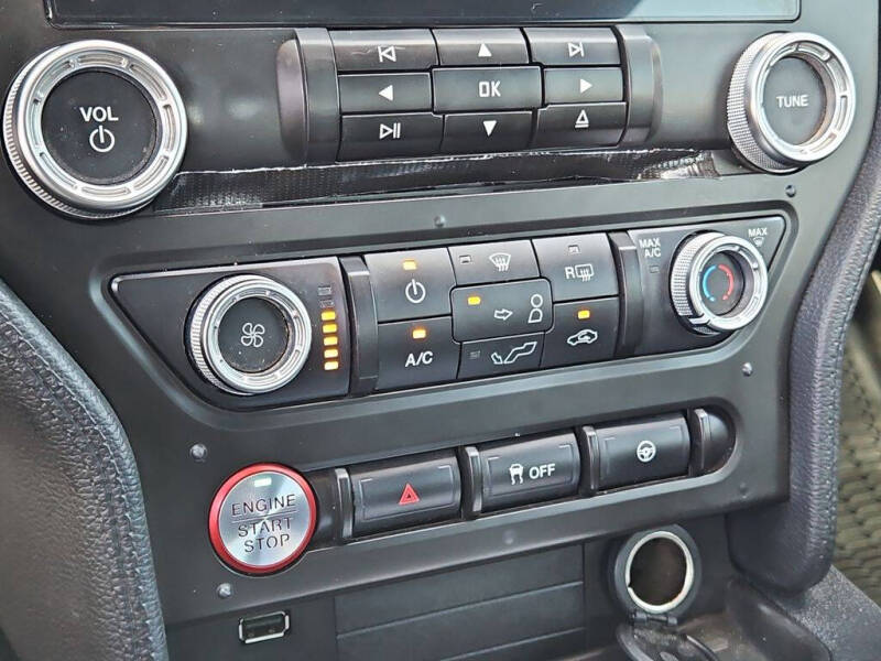 2022 Ford Mustang EcoBoost