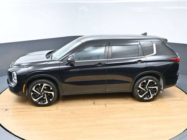 2022 Mitsubishi Outlander SE