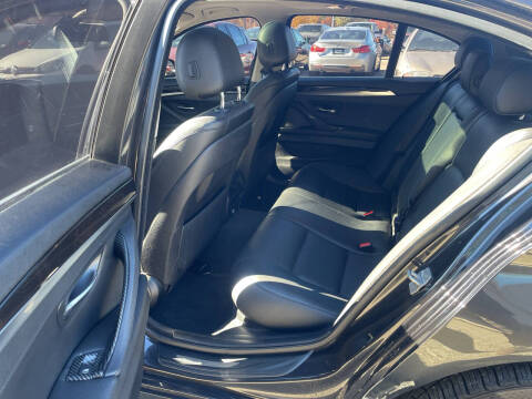 2015 BMW 5 Series 528i