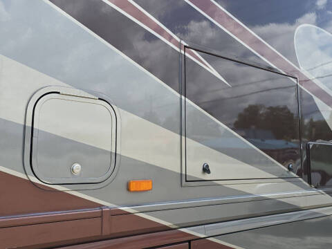 2013 Winnebago Journey