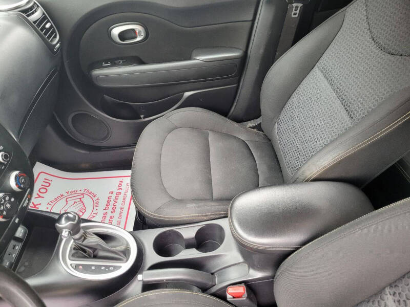 2015 Kia Soul +