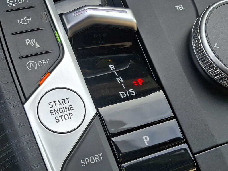 2025 BMW 3 Series 330i xDrive