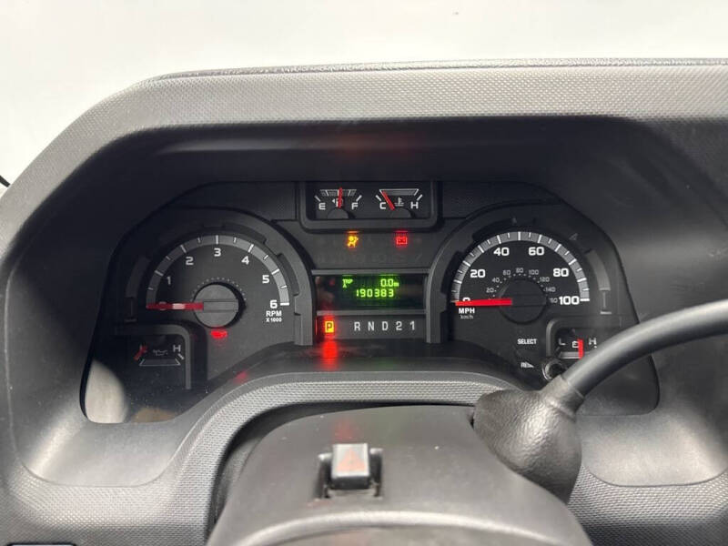 2013 Ford E-Series E-350 SD