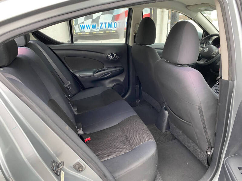 2013 Nissan Versa 1.6 S