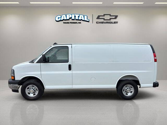 2025 Chevrolet Express 2500