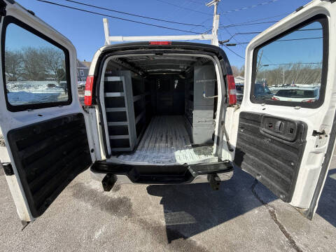 2016 GMC Savana 2500