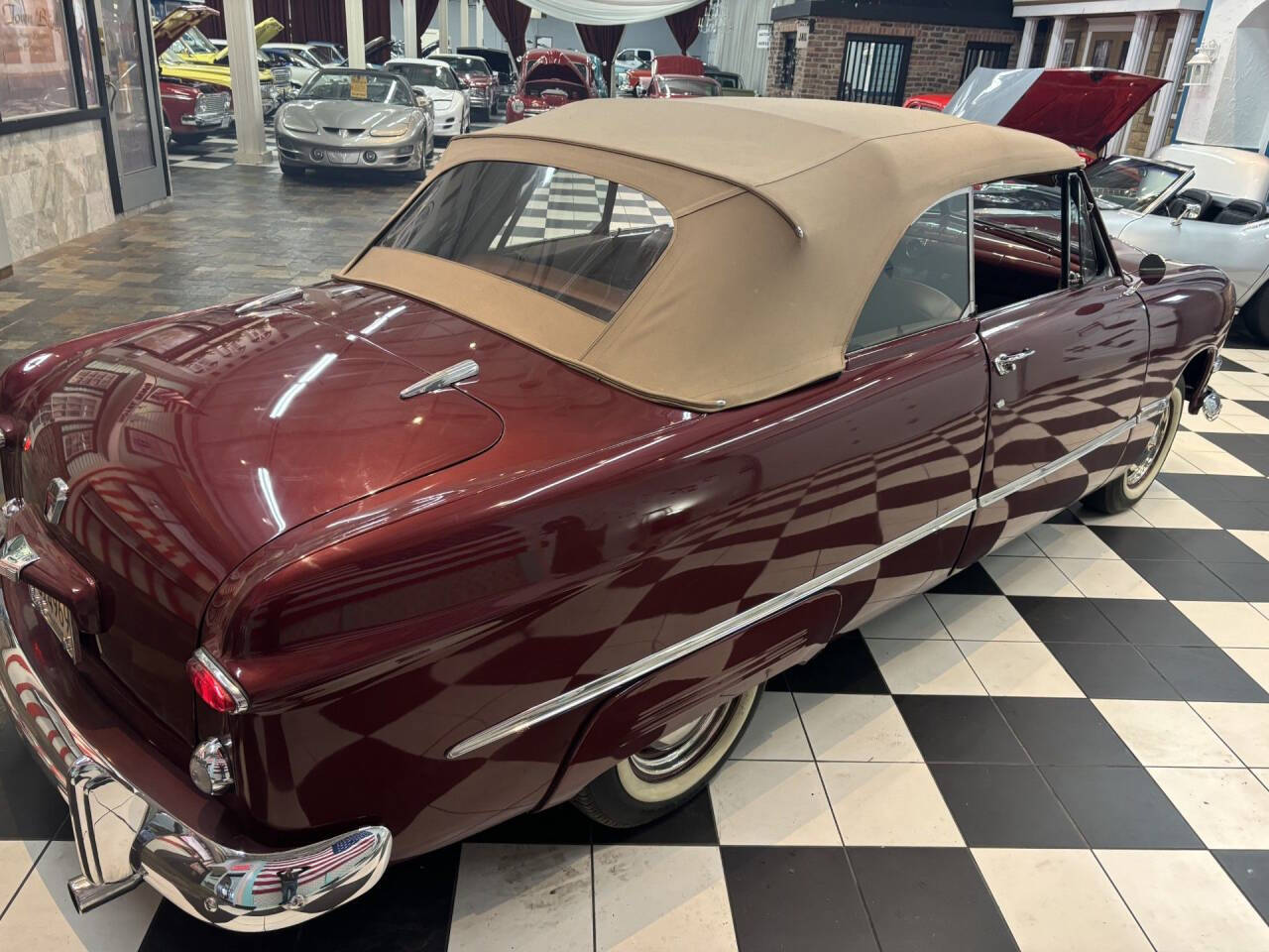 1950 Ford Custom 18