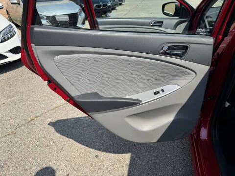 2013 Hyundai Accent GLS