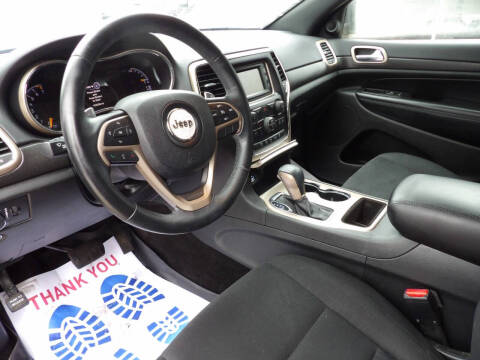 2017 Jeep Grand Cherokee Laredo E