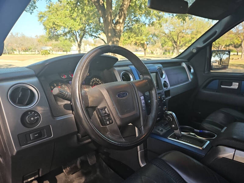 2013 Ford F-150 SVT Raptor photo 13