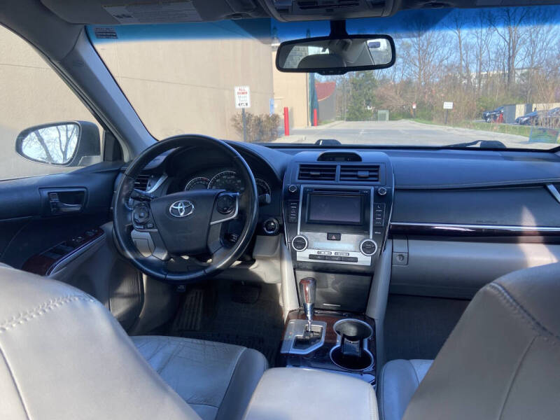 Image 10 of 2013 Toyota Camry XLE