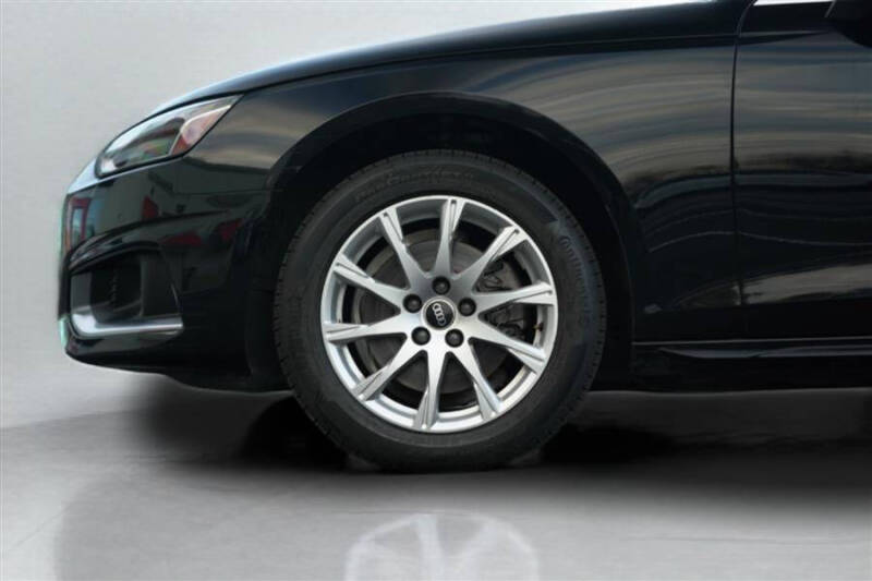 2022 Audi A4 quattro Premium 40 TFSI