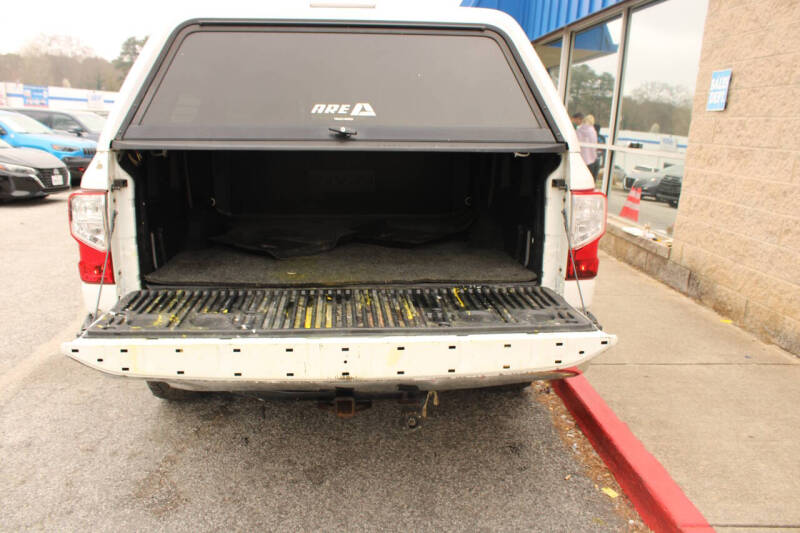 2017 Nissan Titan