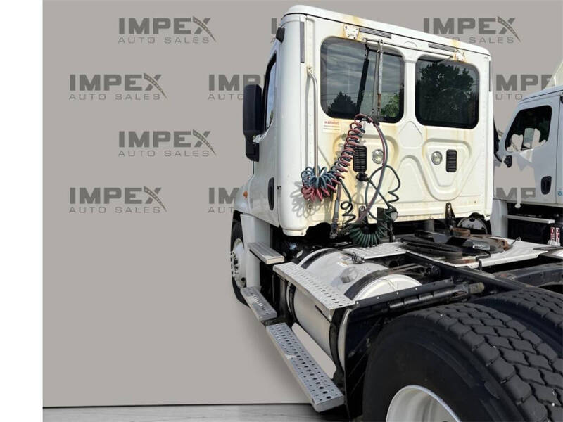 2015 Freightliner Cascadia