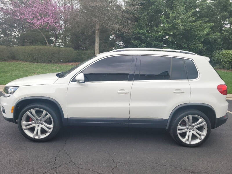 2012 Volkswagen Tiguan for sale at Dulles Motorsports in Dulles VA