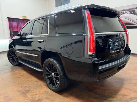 2018 Cadillac Escalade Luxury