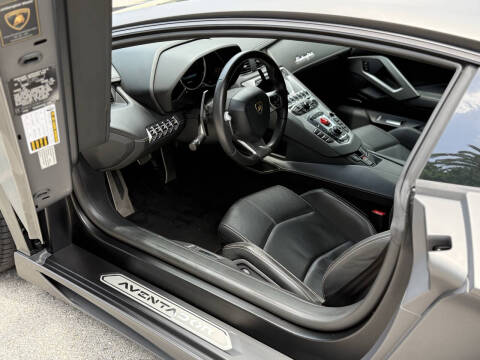 2013 Lamborghini Aventador LP 700-4