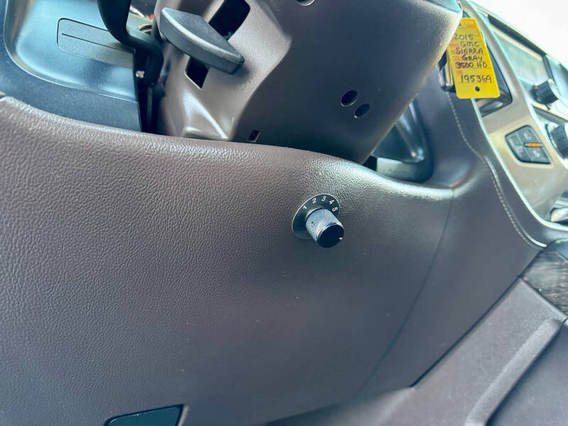 2015 GMC Sierra 3500HD Denali