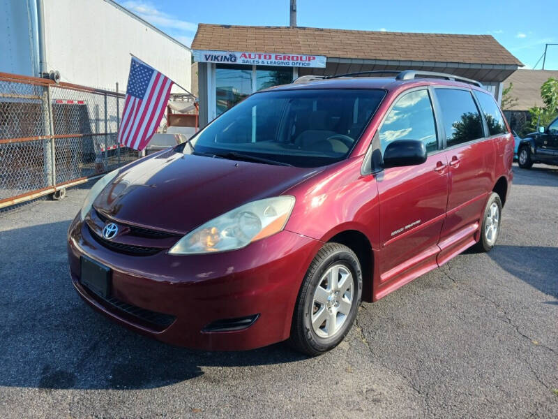 2006 Toyota Sienna for sale at Viking Auto Group in Bethpage NY