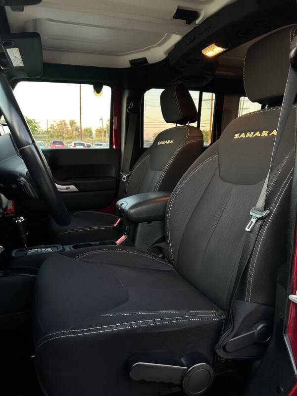 2013 Jeep Wrangler Unlimited Sahara