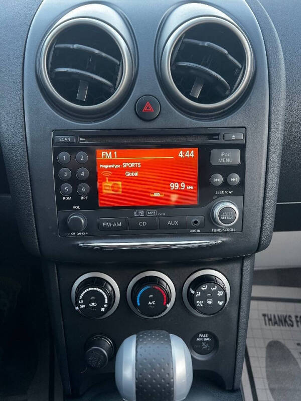 2011 Nissan Rogue SV