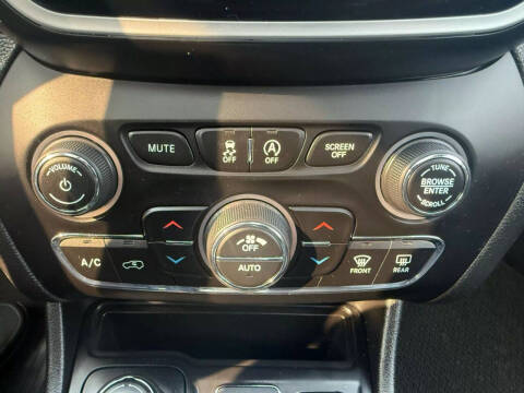 2019 Jeep Cherokee Overland