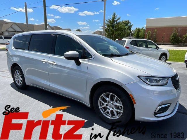 2023 Chrysler Pacifica Touring