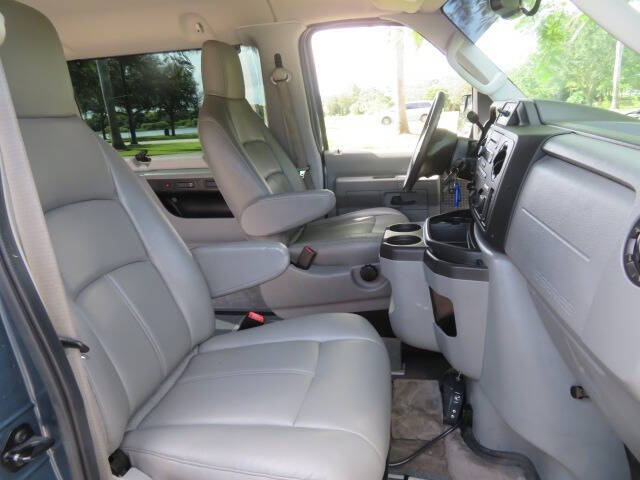 2013 Ford E-Series E-150 XLT