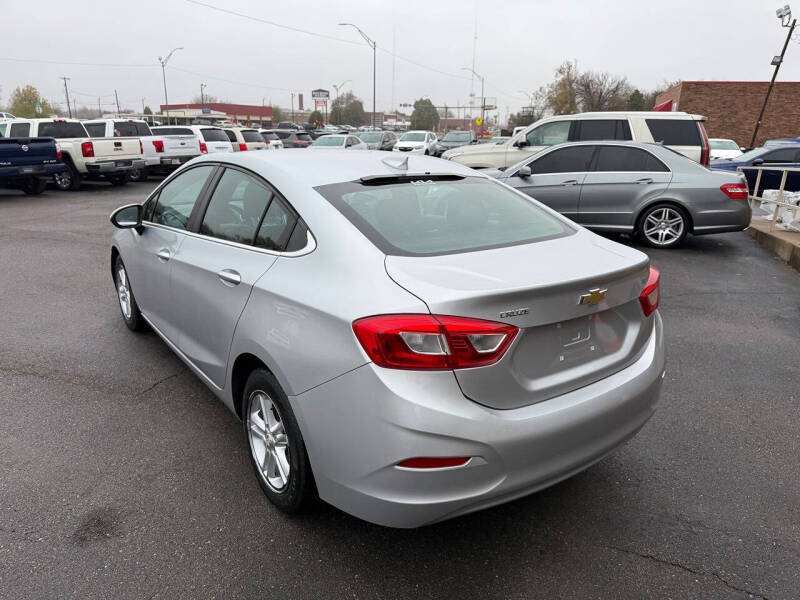2017 Chevrolet Cruze LT Auto