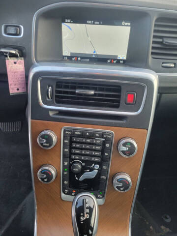 2016 Volvo S60 T5 Inscription Platinum