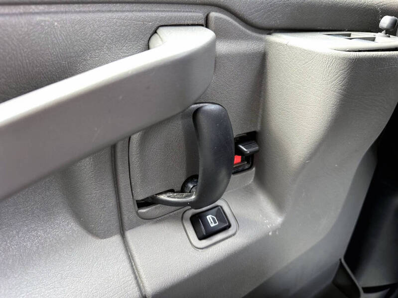 2021 Chevrolet Express 2500